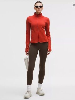 NWT Lululemon Thermal High-Rise Running Tight 28”, Walnut Crunch Brown